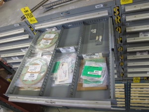 STANLEY VIDMAR HEAVY DUTY 9-DRAWER PARTS CABINET W/ CONTENTS (W-50) LOADING & HANDLING FEE $25-